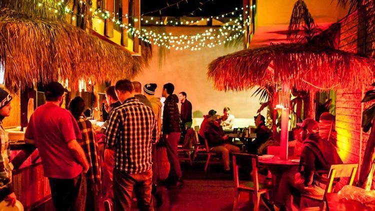 Banana West Hollywood & Auberge de jeunesse *